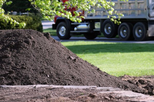 Yard Dirt Delivery in Green Bay