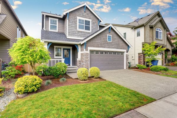 Curb Appeal Landscaping in Green Bay