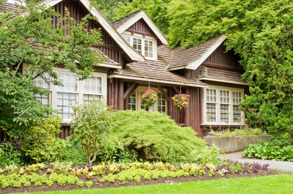 Log Home Landscaping in Green Bay